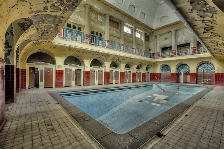 Illustration de l'article : Il parcourt l'Europe et photographie des lieux abandonnés ou ne s'aventurent pas les touristes…