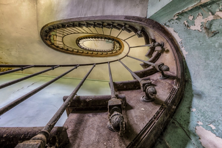 Illustration de l'article : Il parcourt l'Europe et photographie des lieux abandonnés ou ne s'aventurent pas les touristes…