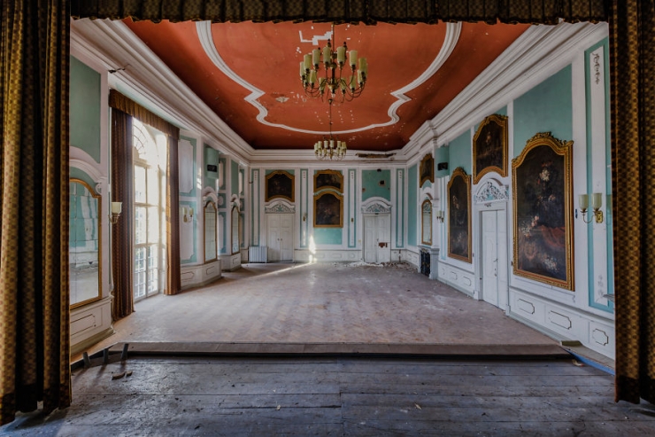 Illustration de l'article : Il parcourt l'Europe et photographie des lieux abandonnés ou ne s'aventurent pas les touristes…