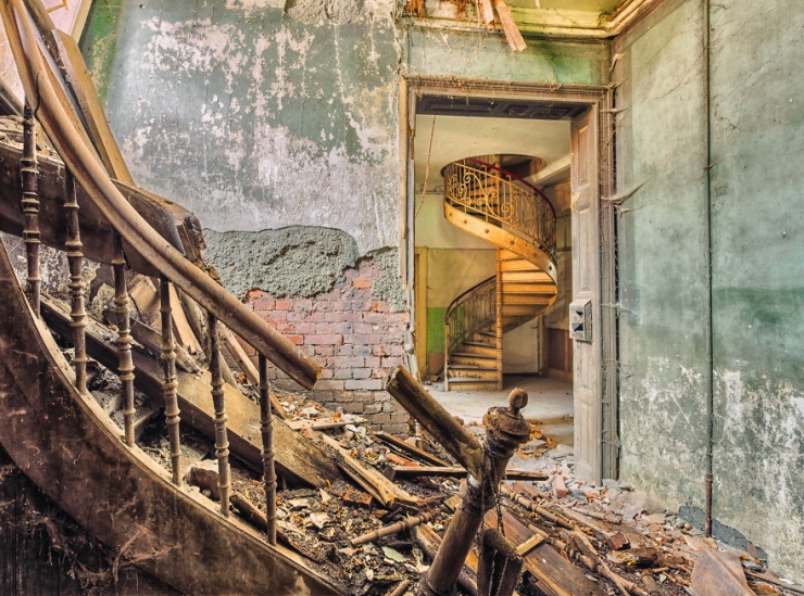Illustration de l'article : Il parcourt l'Europe et photographie des lieux abandonnés ou ne s'aventurent pas les touristes…