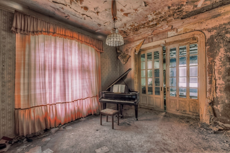 Illustration de l'article : Il parcourt l'Europe et photographie des lieux abandonnés ou ne s'aventurent pas les touristes…