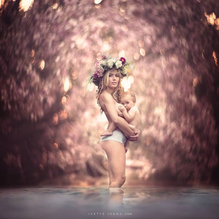 Illustration de l'article : 15 photos magnifiques qui rendent hommage aux femmes qui allaitent et qui nous rappellent à quel point c’est naturel...
