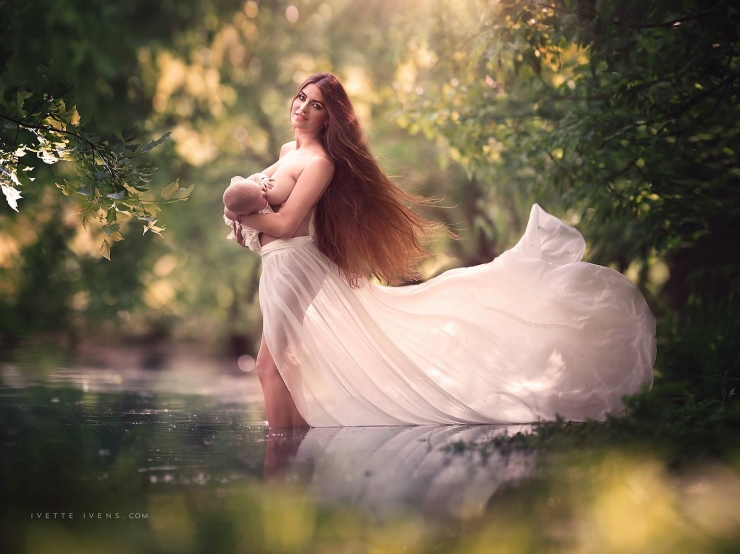 Illustration de l'article : 15 photos magnifiques qui rendent hommage aux femmes qui allaitent et qui nous rappellent à quel point c’est naturel...