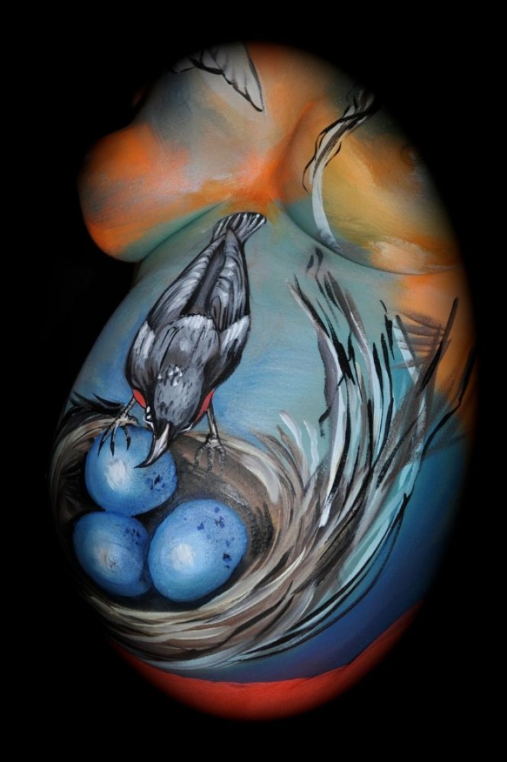 Illustration de l'article : Elles sont enceintes et se familiarisent avec le Belly Painting pour mettre leurs ventres en avant... C'est magnifique !