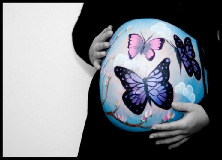 Illustration de l'article : Elles sont enceintes et se familiarisent avec le Belly Painting pour mettre leurs ventres en avant... C'est magnifique !