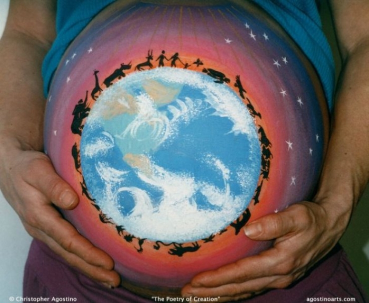 Illustration de l'article : Elles sont enceintes et se familiarisent avec le Belly Painting pour mettre leurs ventres en avant... C'est magnifique !