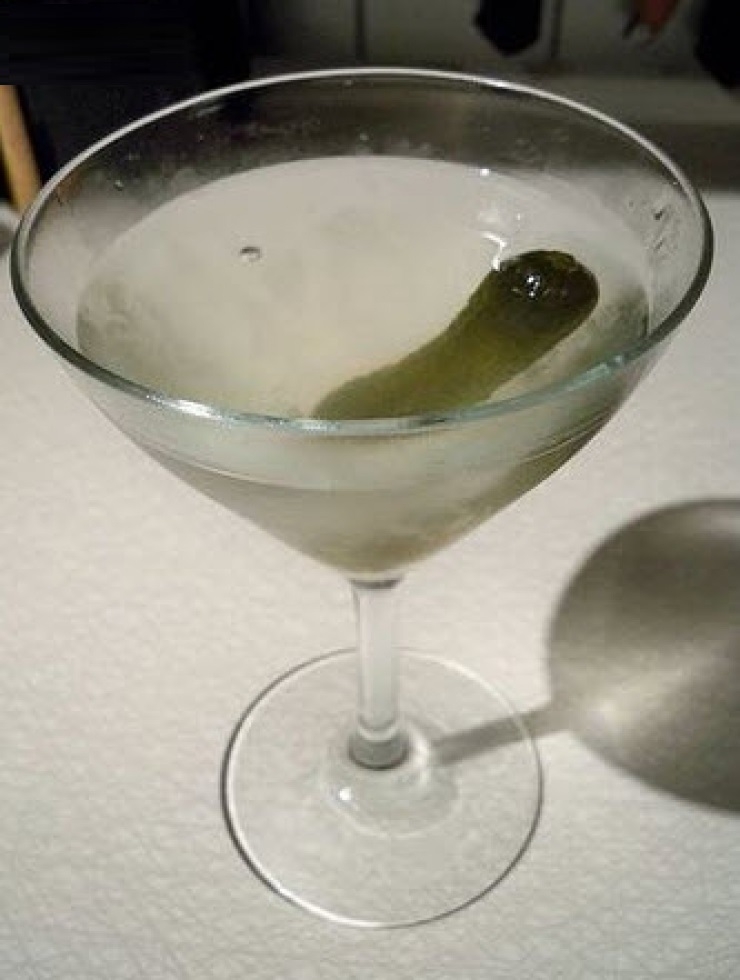 Il ne faut JAMAIS jeter le jus de vos bols de cornichons ! Regardez ce