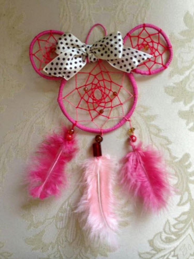 Illustration de l'article : 18 idées de décoration pour votre enfant sur le thème de Minnie Mouse !