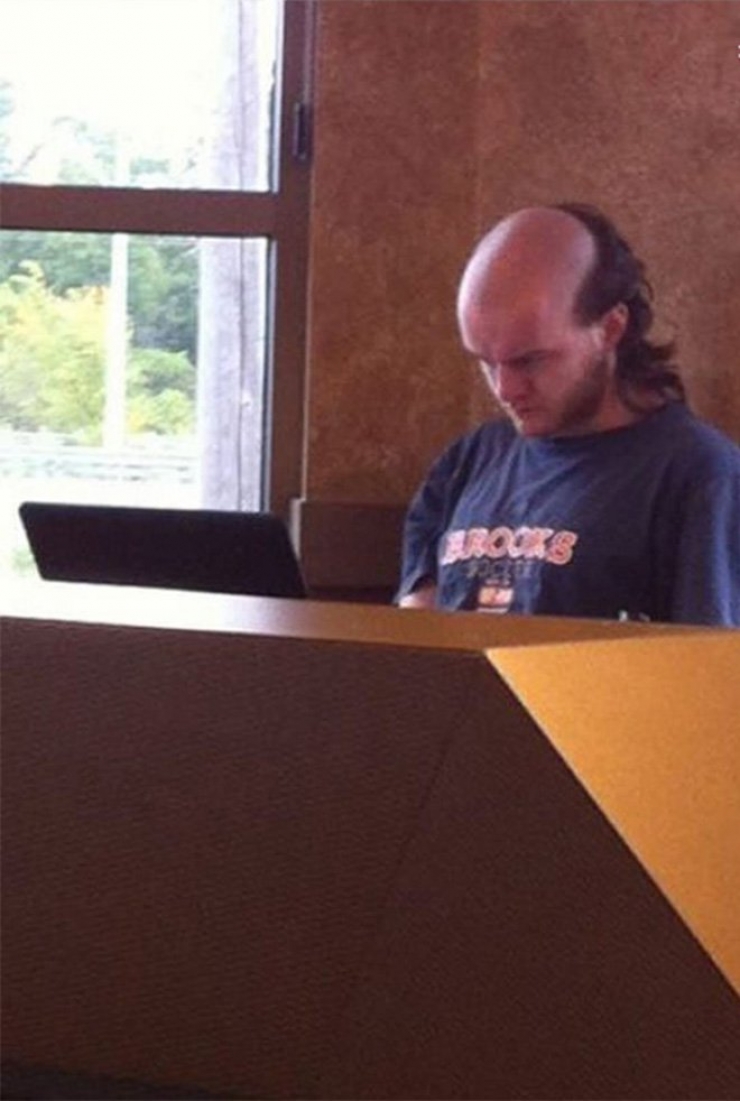 Illustration de l'article : Que choisir comme prochaine coiffure ? Commencez par éviter ces 33 coupes étranges...