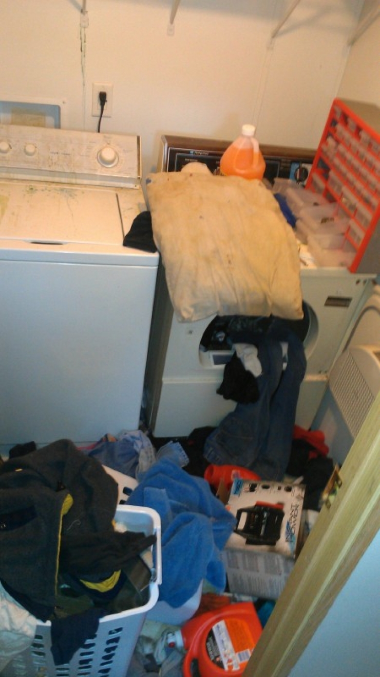 Illustration de l'article : Ce qu'un p&egrave;re a fait subir &agrave; ses fils est d&eacute;goutant ! La r&eacute;action de sa fille est impitoyable...