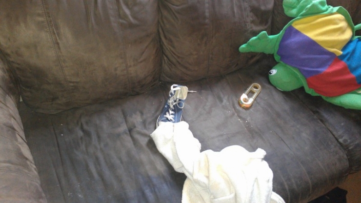 Illustration de l'article : Ce qu'un p&egrave;re a fait subir &agrave; ses fils est d&eacute;goutant ! La r&eacute;action de sa fille est impitoyable...