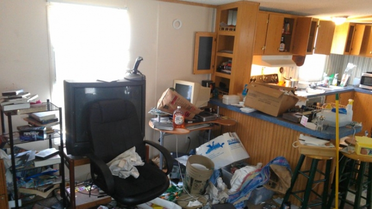 Illustration de l'article : Ce qu'un p&egrave;re a fait subir &agrave; ses fils est d&eacute;goutant ! La r&eacute;action de sa fille est impitoyable...