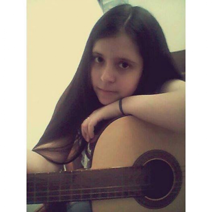 Illustration de l'article : Abus&eacute;e pendant 12 ans par son propre p&egrave;re, cette ado de 17 ans lui laisse un message choquant...