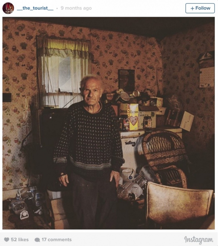 Illustration de l'article : Elle entre dans une maison abandonn&eacute;e et y fait une d&eacute;couverte qui brise le coeur !