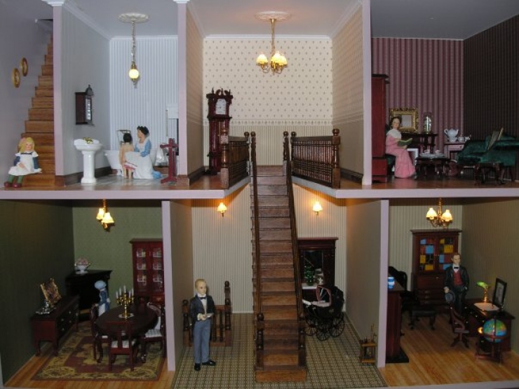 Illustration de l'article : Ce couple r&eacute;cup&egrave;re une armoire assez banale et la transforme tr&egrave;s intelligemment ! Superbe id&eacute;e&hellip; 