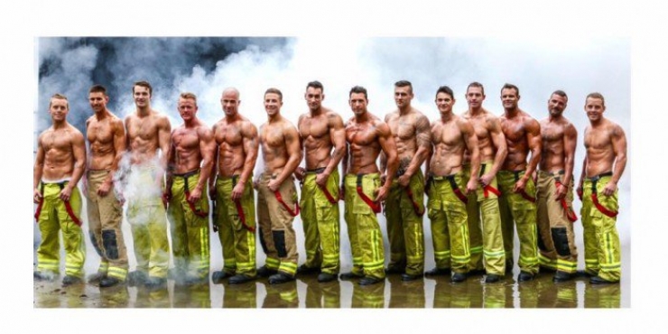 Illustration de l'article : Arr&ecirc;tez tout, c'est la minute chaude du jour avec ces sexy pompiers d'Australie ! (11 photos)