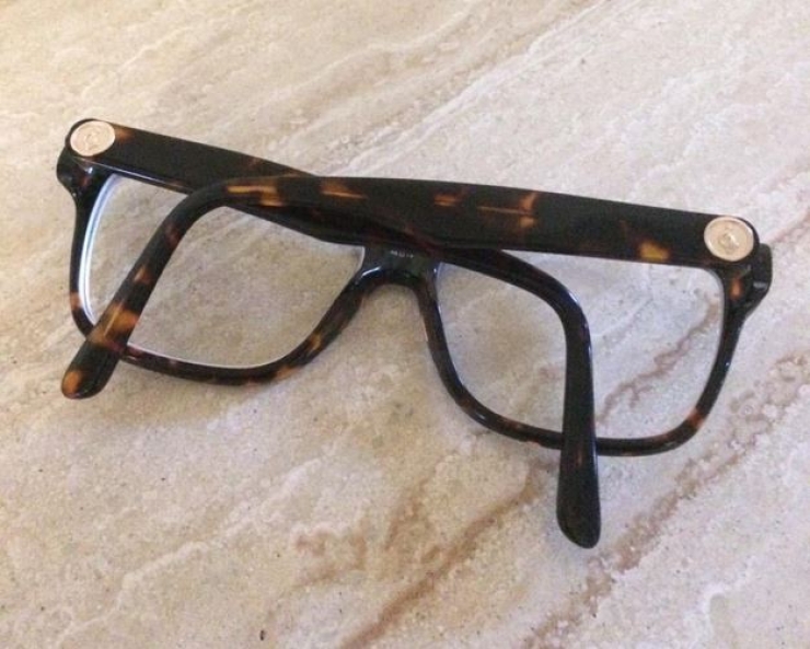 Illustration de l'article : Seuls ceux qui portent des lunettes pourront comprendre ces 14 gal&egrave;res...