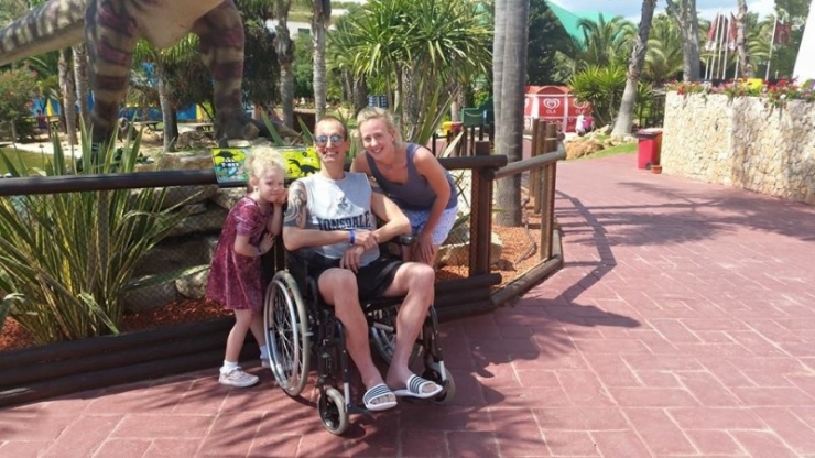 Illustration de l'article : Nous consommons tous la boisson qui a tué cet homme ! Votre réfrigérateur cache peut-être la mort...