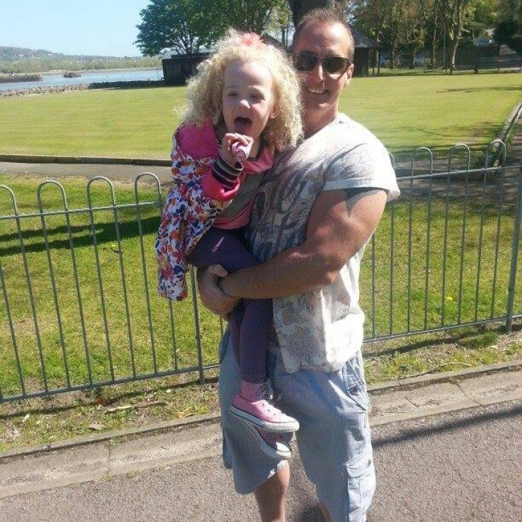 Illustration de l'article : Nous consommons tous la boisson qui a tué cet homme ! Votre réfrigérateur cache peut-être la mort...