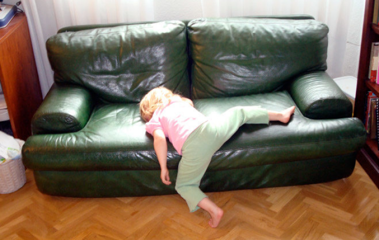 Illustration de l'article : Les enfants sont capables de s'endormir n'importe o&ugrave;. La preuve avec ces 25 photos !