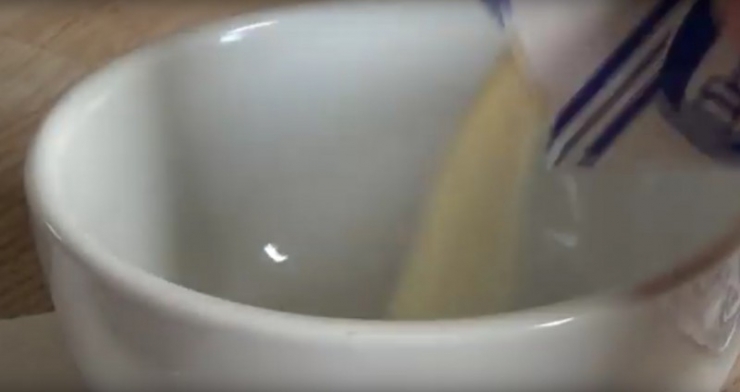 Illustration de l'article : Il vous suffit de ces deux ingr&eacute;dients pour vous d&eacute;barrasser de vos points noirs !