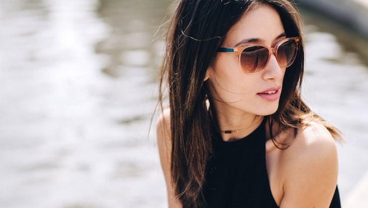 Illustration de l'article : Après avoir lu ceci, vous placerez notamment votre déo directement sous vos seins pour éviter la transpiration !