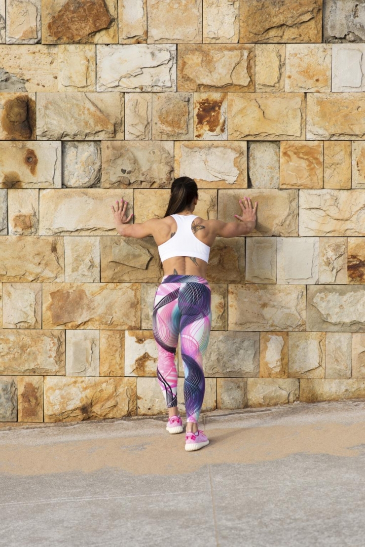 Illustration de l'article : 5 exercices tr&egrave;s simples pour dire adieu &agrave; cette peau qui pendouille sous vos bras !