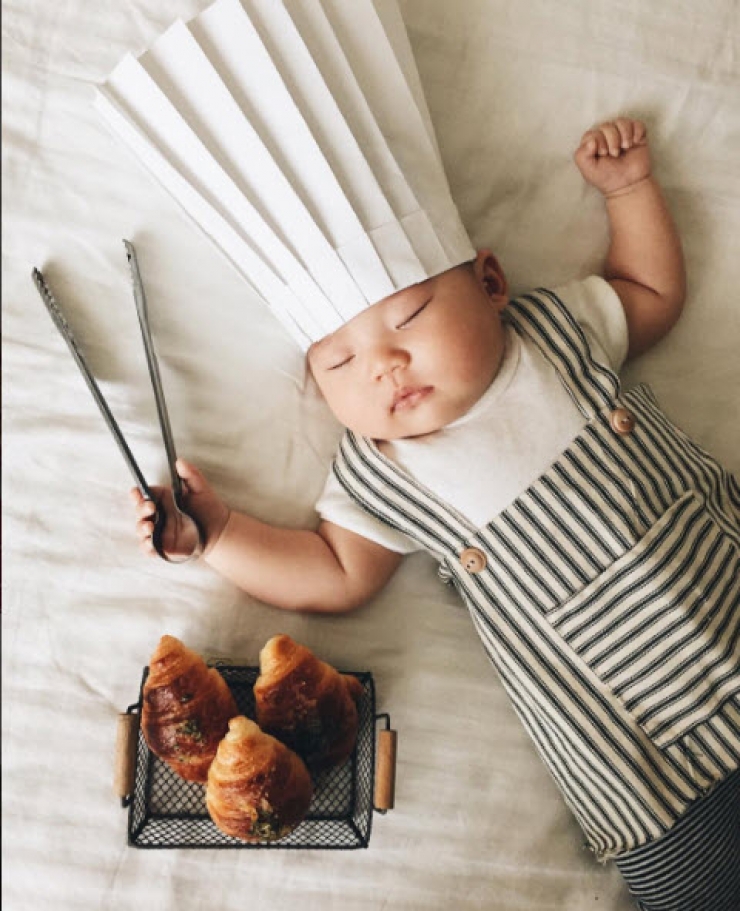 Illustration de l'article : 24 photos d&rsquo;un b&eacute;b&eacute; d&eacute;guis&eacute; par sa maman avec des costumes magiques ! &Agrave; croquer&hellip;