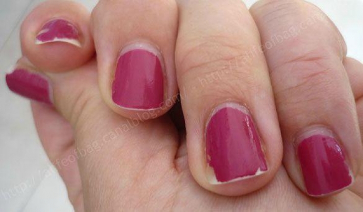 Illustration de l'article : En majorité, toutes les filles font ces 17 trucs mais elles ne l'avoueront jamais...