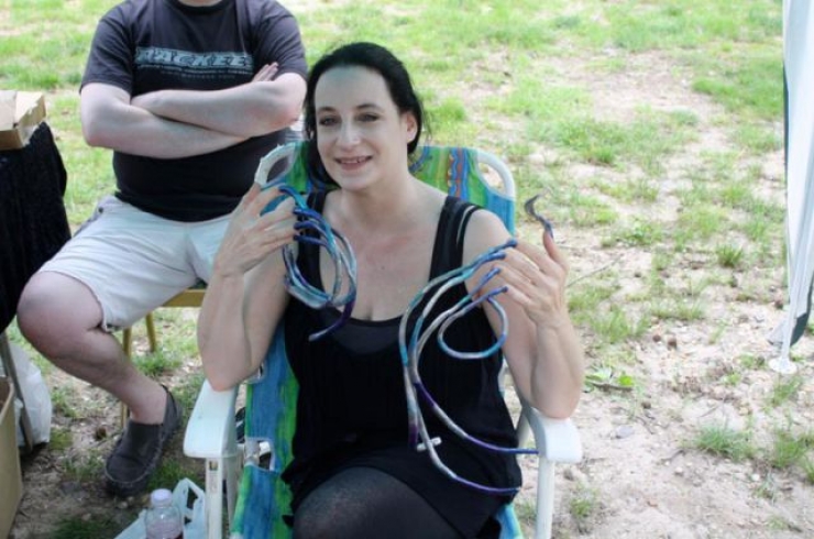 Illustration de l'article : Ces 15 femmes ont déclaré la guerre à leur coupe-ongles...