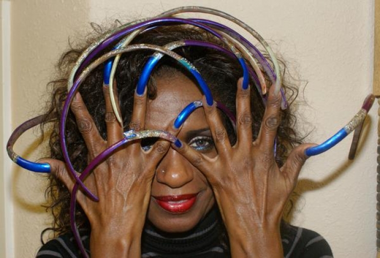 Illustration de l'article : Ces 15 femmes ont déclaré la guerre à leur coupe-ongles...