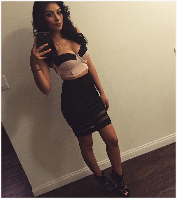 Illustration de l'article : Ces 26 robes sont-elles correctes, trop moulantes, ou provocantes d’après vous ?