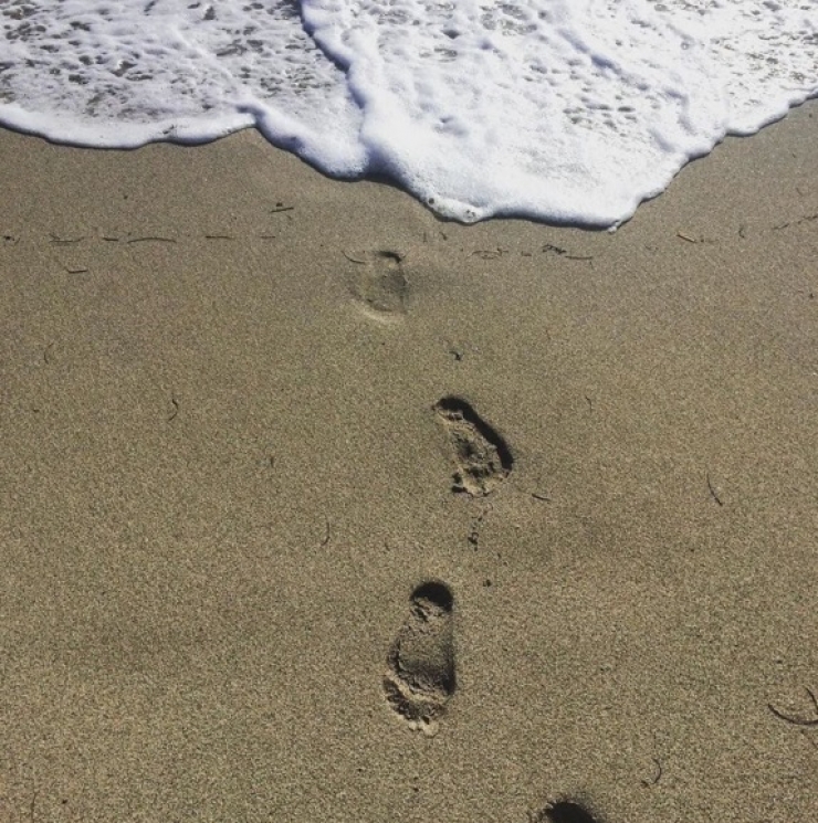 Illustration de l'article : Endeuillée, elle hurle sur une fillette de 6 ans et le regrette quand elle reçoit cette lettre, 4 semaines plus tard...