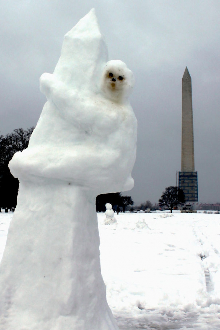 Illustration de l'article : Les 22 sculptures en neige les plus impressionnantes et drôles du monde… Quel talent !