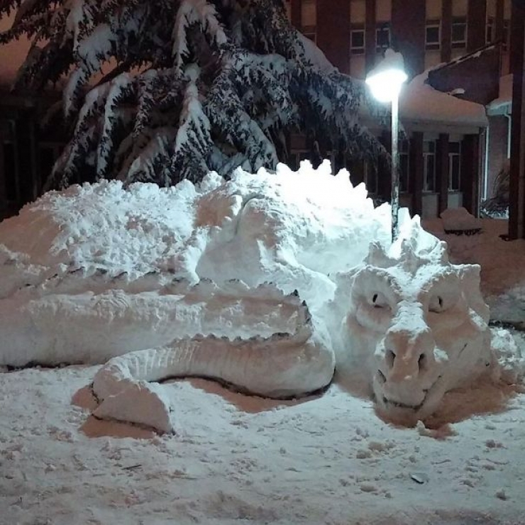 Illustration de l'article : Les 22 sculptures en neige les plus impressionnantes et drôles du monde… Quel talent !