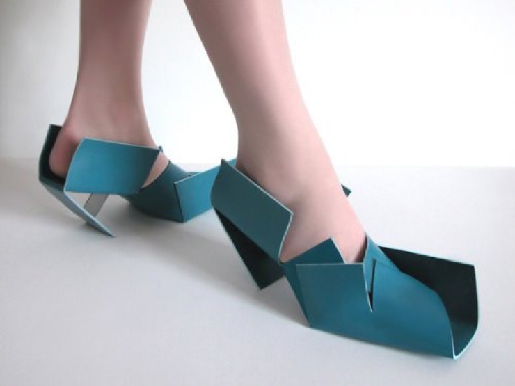 Illustration de l'article : Un simple coup d’oeil sur ces 20 chaussures, et vous aurez instantanément mal aux pieds...