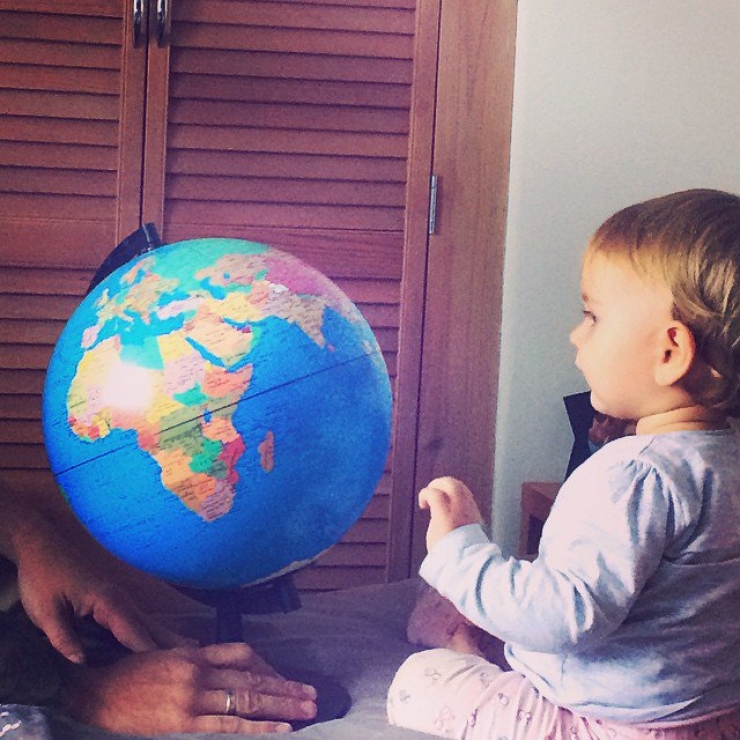 Illustration de l'article : Elle part faire le tour du monde avec sa petite fille de 10 semaines sur le dos… Des clichés magnifiques !