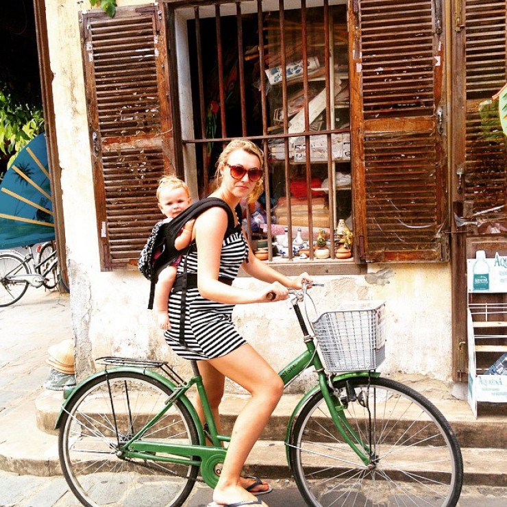 Illustration de l'article : Elle part faire le tour du monde avec sa petite fille de 10 semaines sur le dos… Des clichés magnifiques !