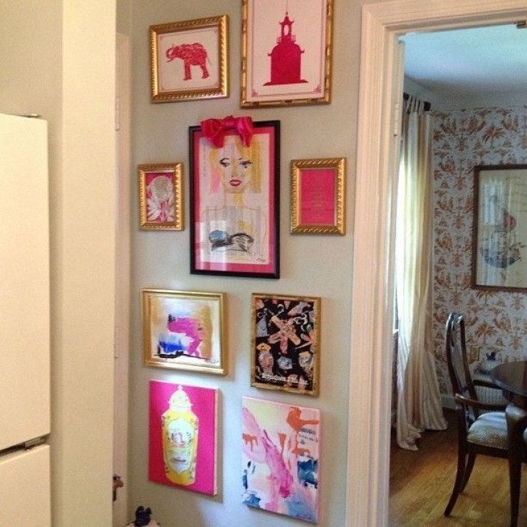 Illustration de l'article : 70 idées de déco pour organiser vos photos et cadres sur vos murs...