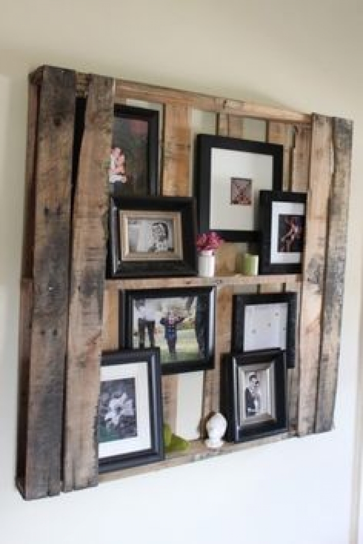 Illustration de l'article : 70 idées de déco pour organiser vos photos et cadres sur vos murs...