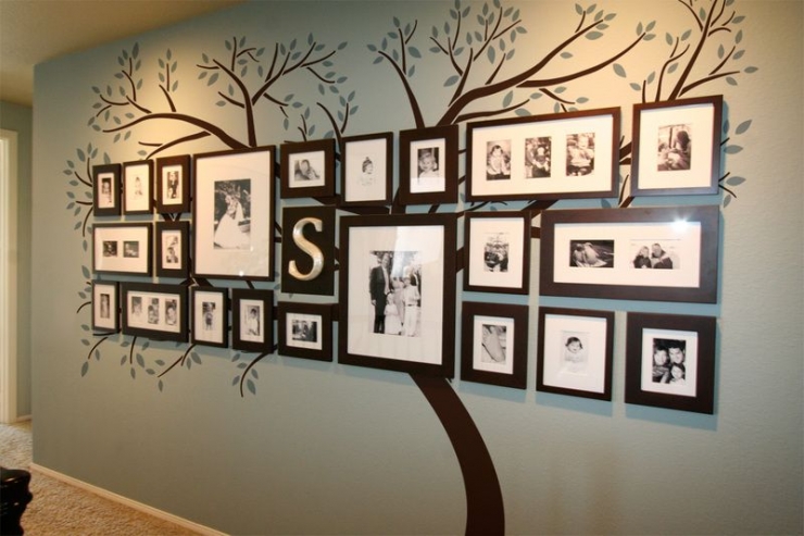 Illustration de l'article : 70 idées de déco pour organiser vos photos et cadres sur vos murs...