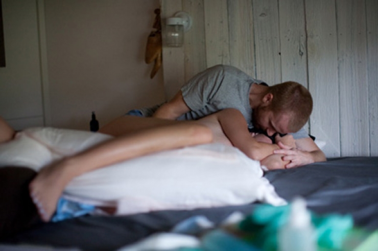 Illustration de l'article : Une naissance en photos, étape par étape, à la maison. Elle ne voulait pas d’un accouchement comme les autres !
