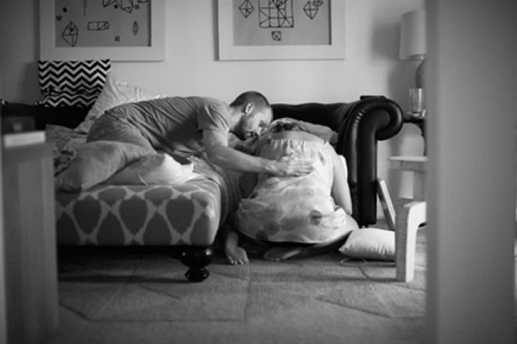 Illustration de l'article : Une naissance en photos, étape par étape, à la maison. Elle ne voulait pas d’un accouchement comme les autres !