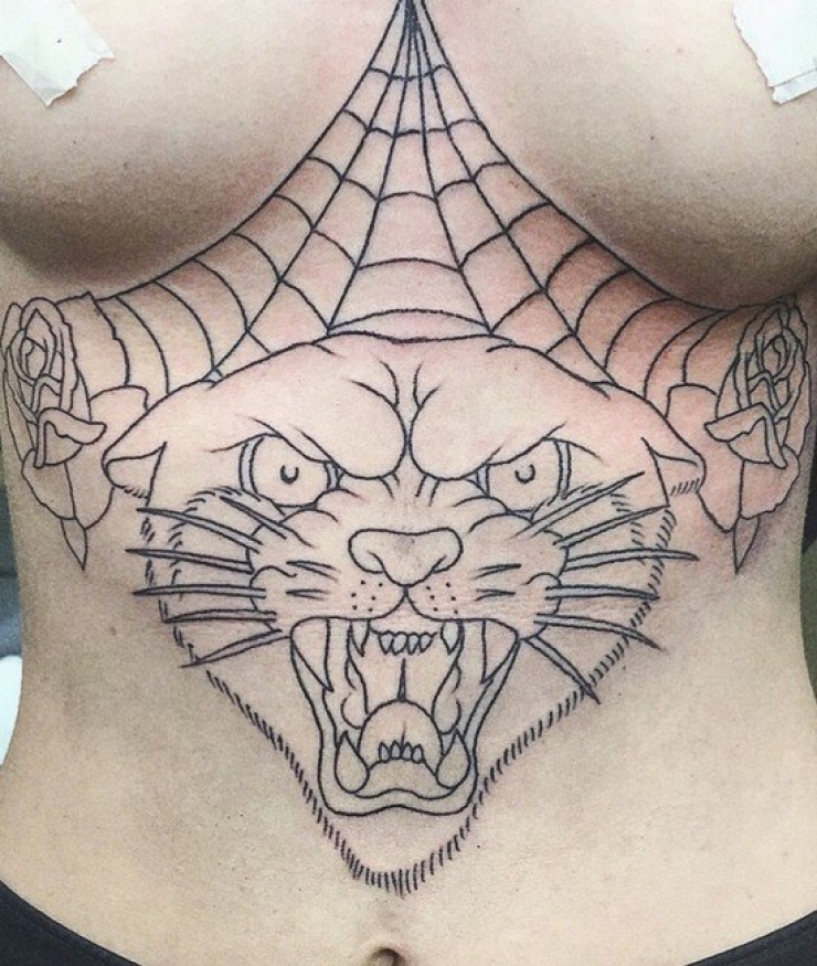Illustration de l'article : Top 38 des tatouages réalisés sous les seins... De quoi vous aider à trouver des idées !