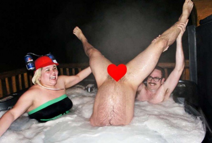 Illustration de l'article : 30 photos qui prouvent qu’il ne faut jamais s’endormir dans une soirée…La 7 est vraiment drôle !