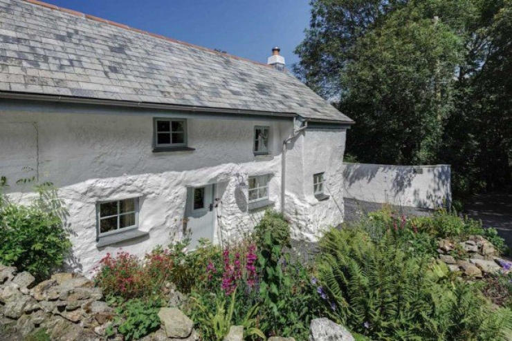 Illustration de l'article : 300 ans ! C'est l'âge de cette maison mais à voir l'intérieur, on a du mal à y croire...