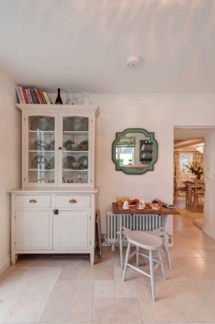 Illustration de l'article : 300 ans ! C'est l'âge de cette maison mais à voir l'intérieur, on a du mal à y croire...