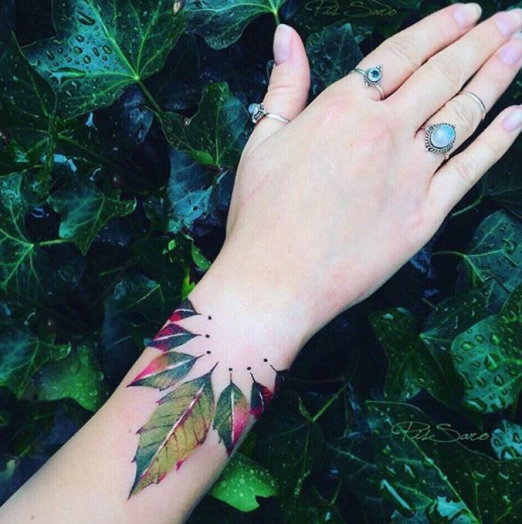 Illustration de l'article : Les 18 plus beaux tatouages de Pis Saro qui trouve son inspiration entre nature et animaux...
