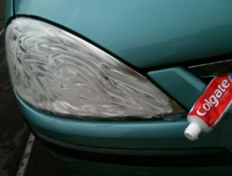 Illustration de l'article : 12 petits trucs tr&egrave;s &eacute;conomiques pour une voiture toujours bien propre ! 