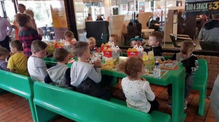 Illustration de l'article : Personne ne vient à l'anniversaire de son fils et elle publie ce message de désespoir sur Facebook !